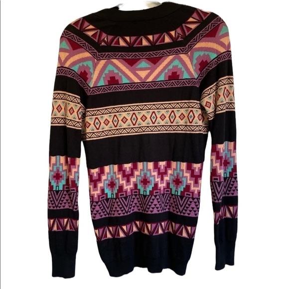Nollie Colorful Aztec Pattern Cardigan - Picture 4 of 9